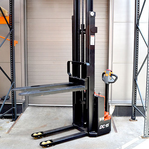 Transpalet Electric cu Catarg CDD15J M350