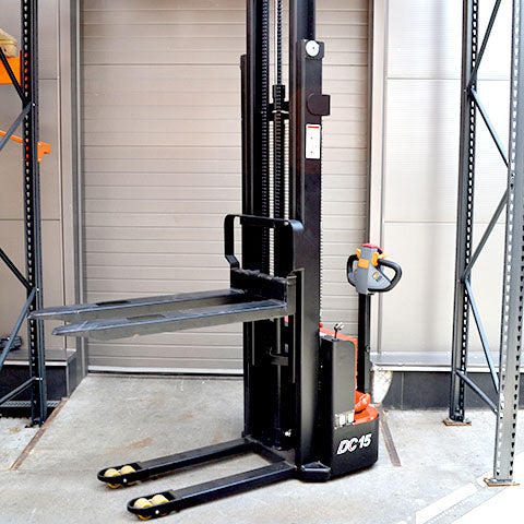 Transpalet Electric cu Catarg CDD15J M250