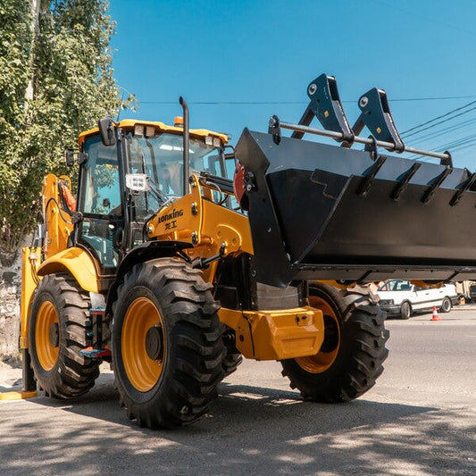 Buldo-Excavator 84C