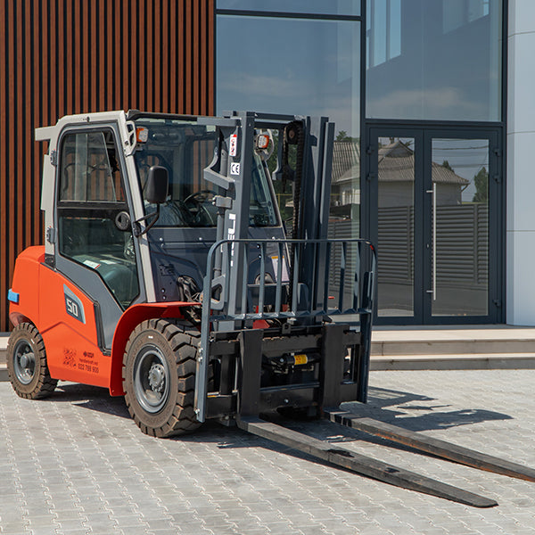 Дизельный вилочный погрузчик CPCD50-QC7G3 M300