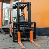 Восстановленный бензиновый вилочный погрузчик 7FG20