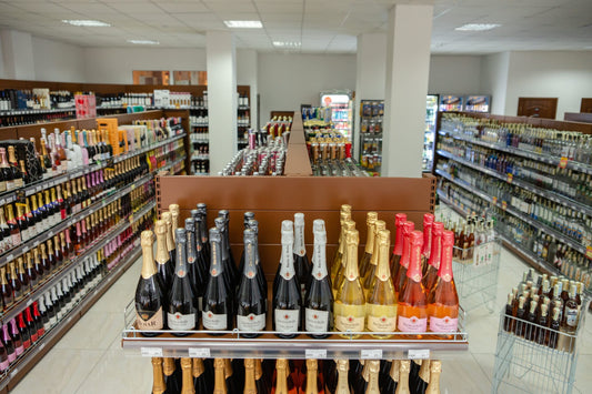Proiect Rafturi Comerciale AlcoMarket