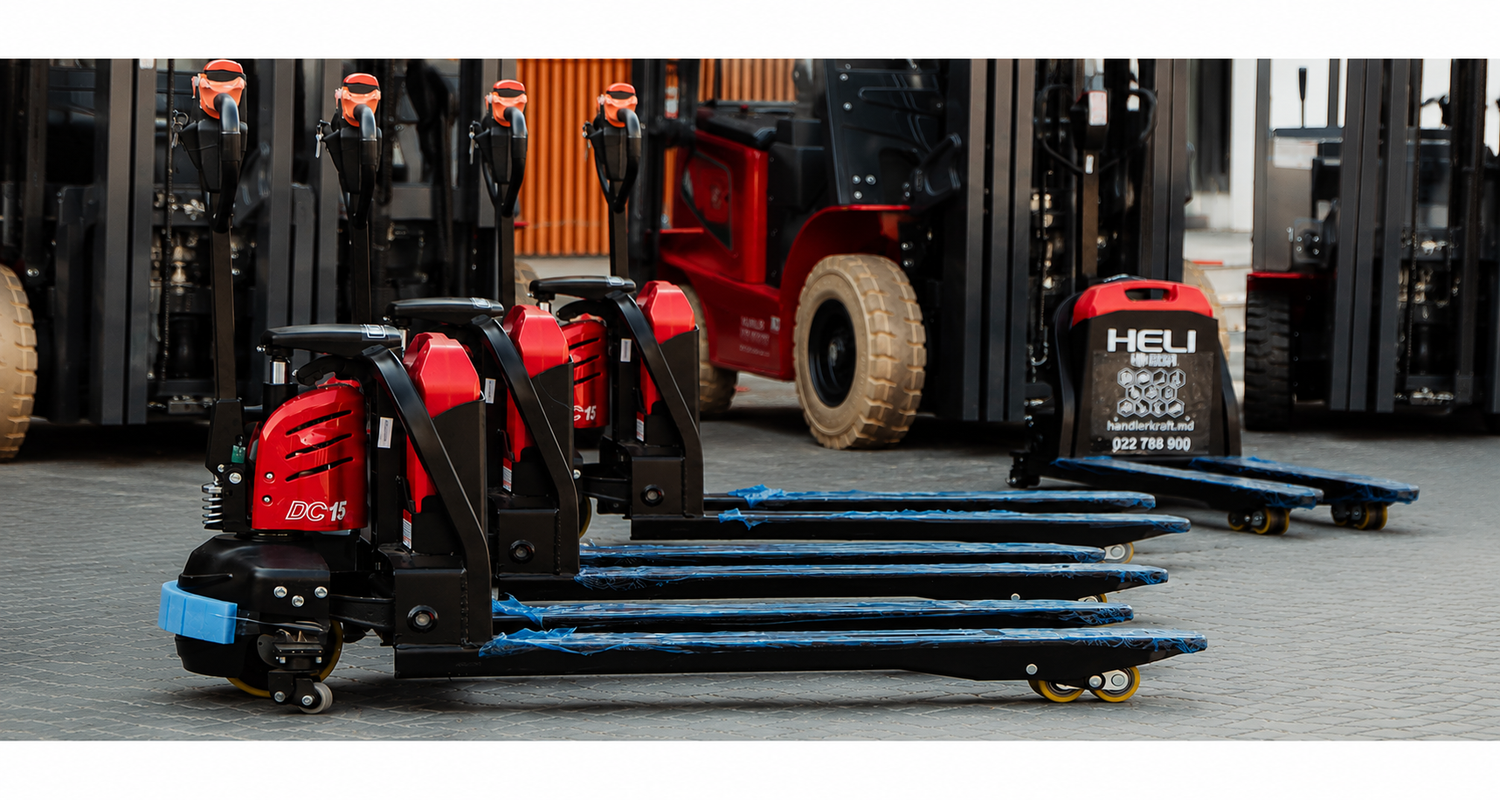 Gamă transpalete manuale, electrice si cu catarg — HandlerKraft Moldova Transpalet electric în acțiune în depozit logistic